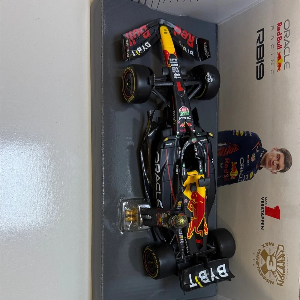 Red Bull Racing RB19 Model Car